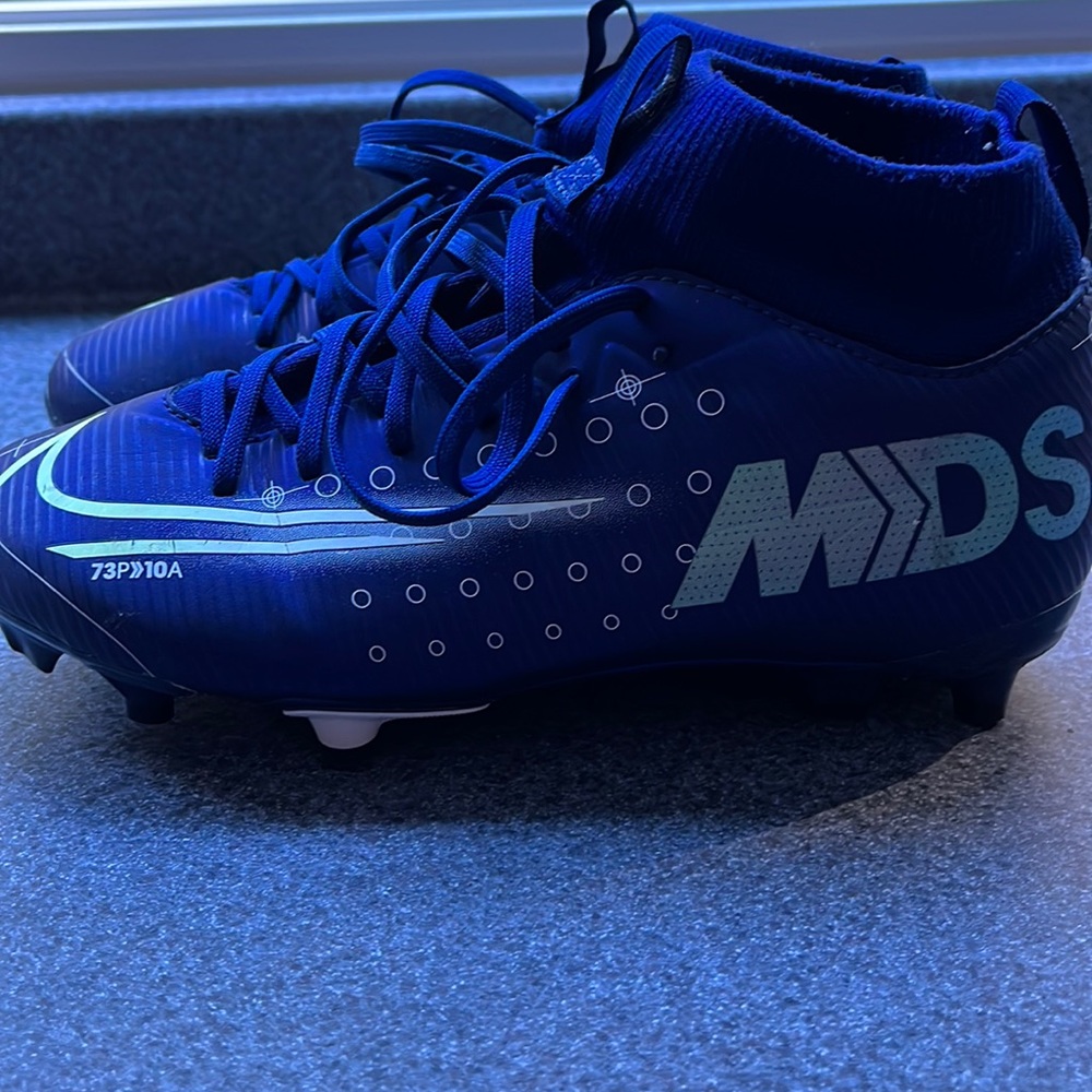 Nike Mercurial Kids Cleats size 4.5. EXCELLENT CONDITION